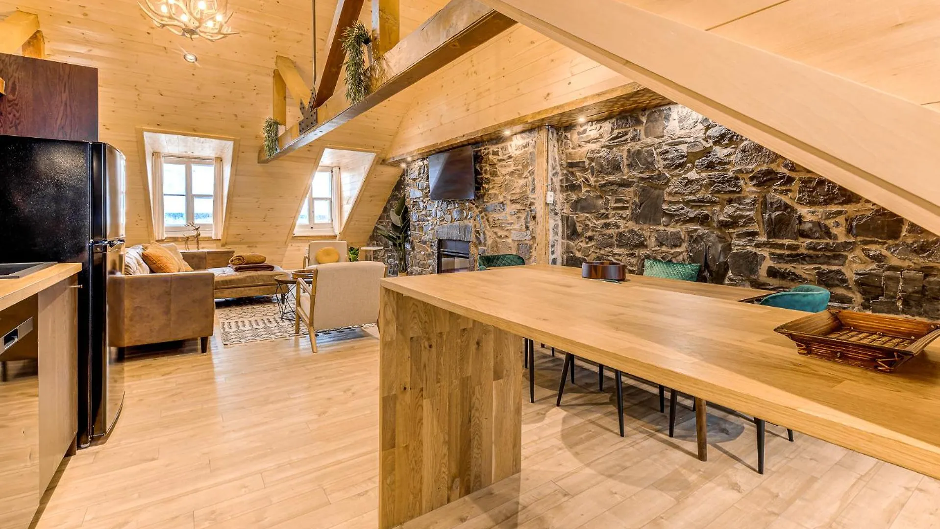 North House - Gorgeous 3 Bedroom 2-Floor Old Quebec Townhouse 0*, Québec